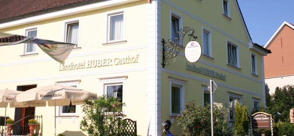 Landhotel Gasthof Huber Merching Exterior photo